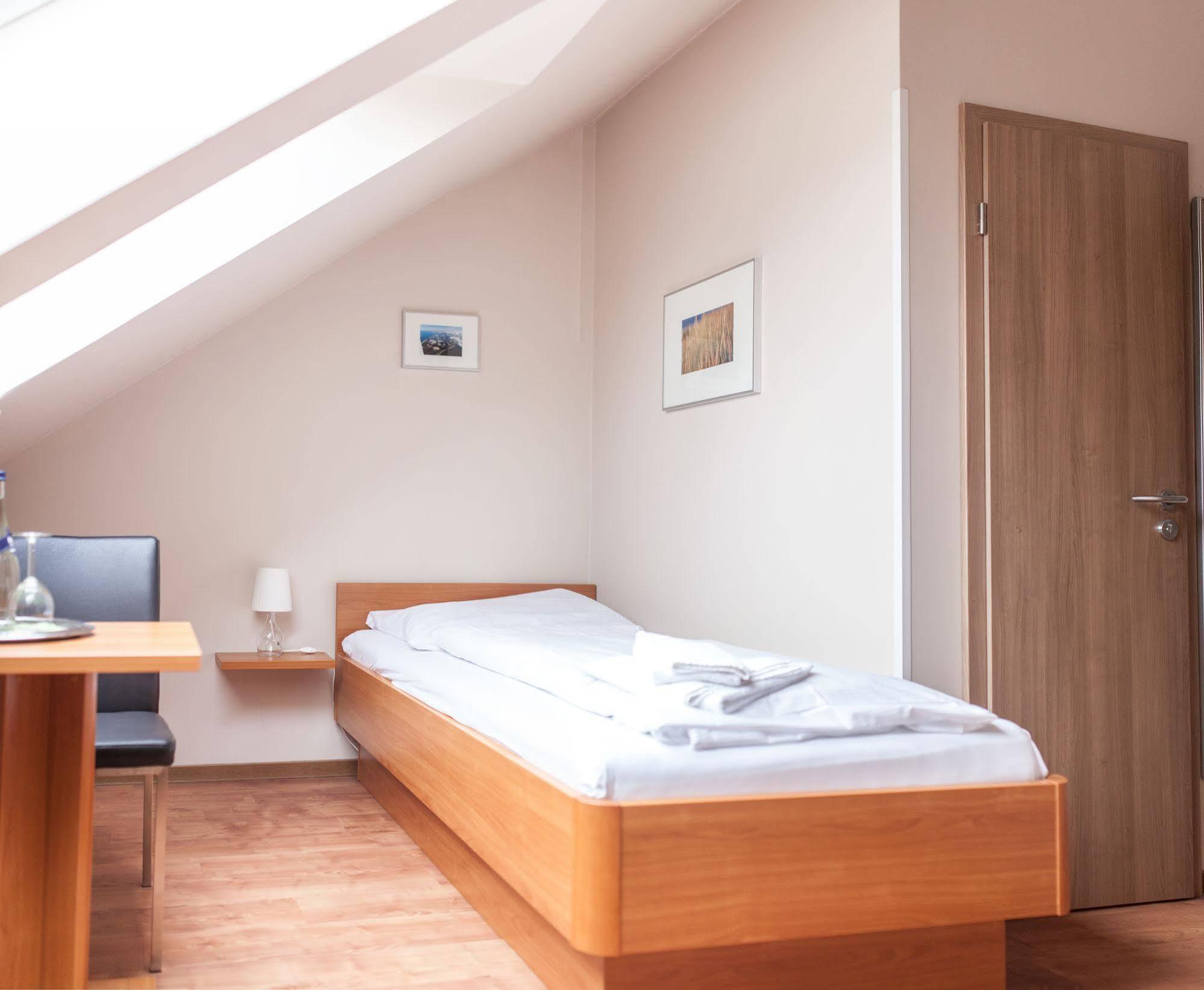 Airport Hotel One Aparthotel Sylt Εξωτερικό φωτογραφία